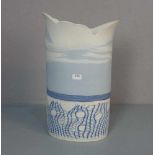 REGIUS, LENE (Dänische Keramikkünstlerin, 20. Jh.), Studiokeramik: "Vase", heller Scherben,