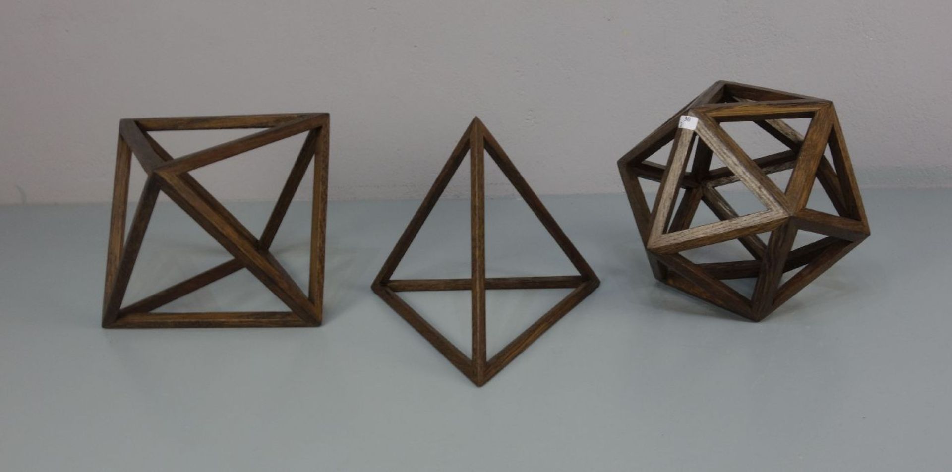 GEOMETRISCHE SKULPTUREN / wooden sculptures: STEREOMETRISCHE FIGUREN / PLATONISCHE KÖRPER: