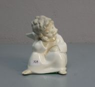 FIGUR: "Ruhender Engel" / porcelain figure: "angel", Porzellan, Manufaktur Lladro, Spanien, unter