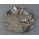 SILBERNE SCHALE MIT FLORALDEKOR im Stil des Jugendstils / silver bowl with gingko and flag lily