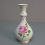 VASE, Porzellan, Manufaktur Meissen, unterglasurblaue Schwertermarke, Marke seit 1934 (zweifach