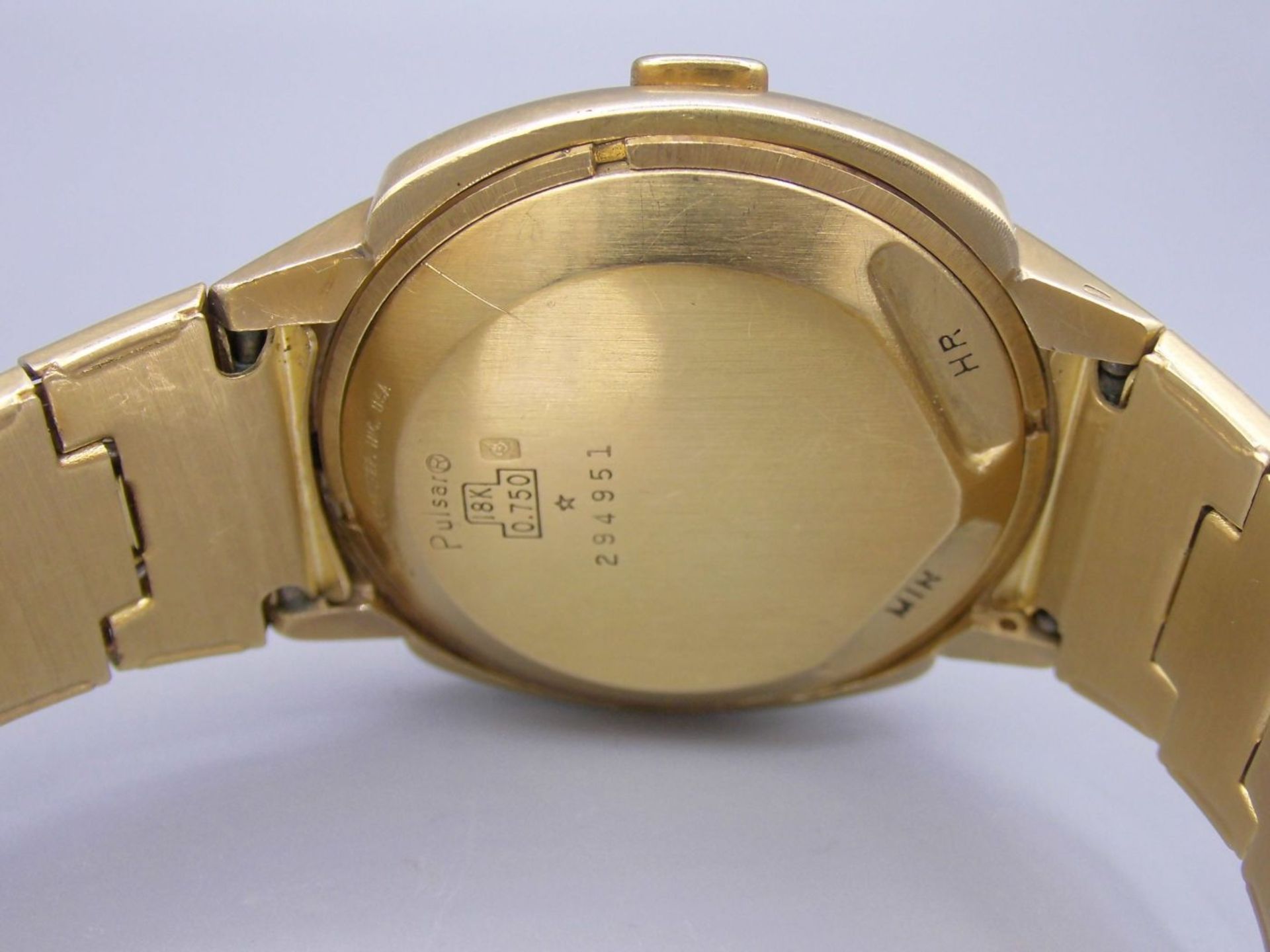 GOLDENE ARMBANDUHR / DIGITALUHR : Pulsar P3 "Date Command" / digital watch, 1970er Jahre, Gehäuse - Bild 6 aus 7