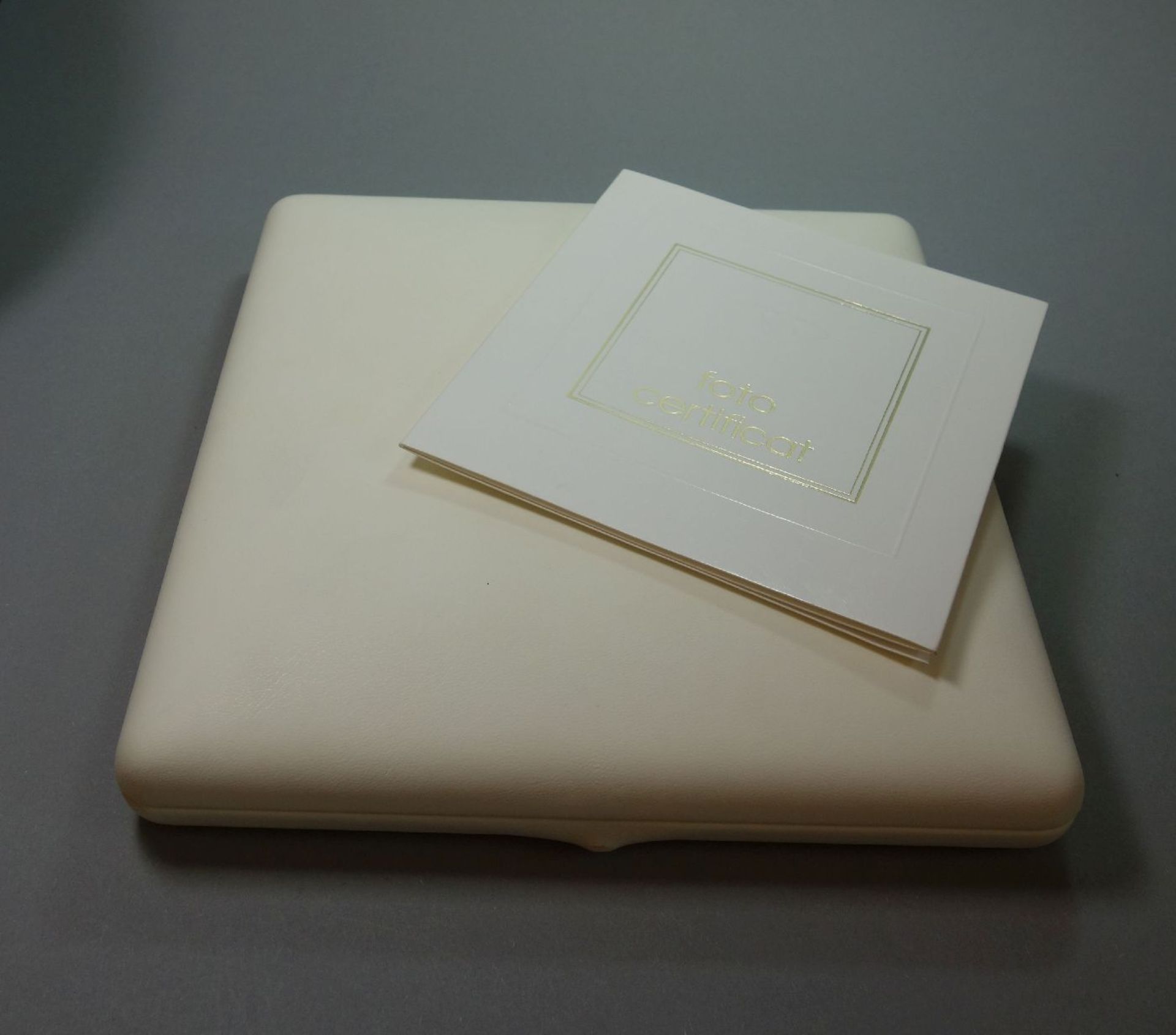 COLLIER, elegantes Collier aus 750er Weißgold (21 g), Collier mittig besetzt mit Brillianten - Bild 5 aus 7