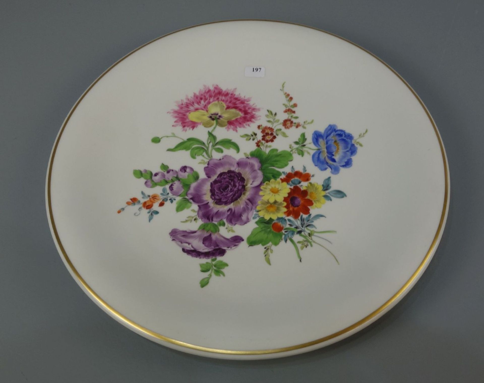 TELLER / WANDTELLER / plate, Porzellan, Manufaktur Meissen, unterglasurblaue Schwertermarke, Marke