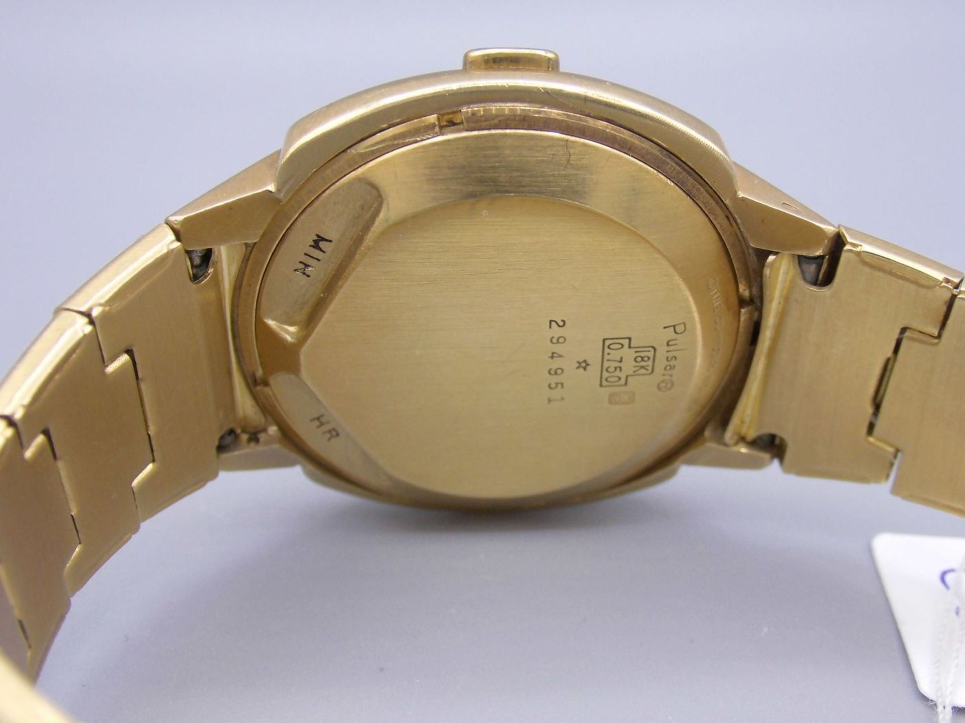 GOLDENE ARMBANDUHR / DIGITALUHR : Pulsar P3 "Date Command" / digital watch, 1970er Jahre, Gehäuse - Bild 5 aus 7