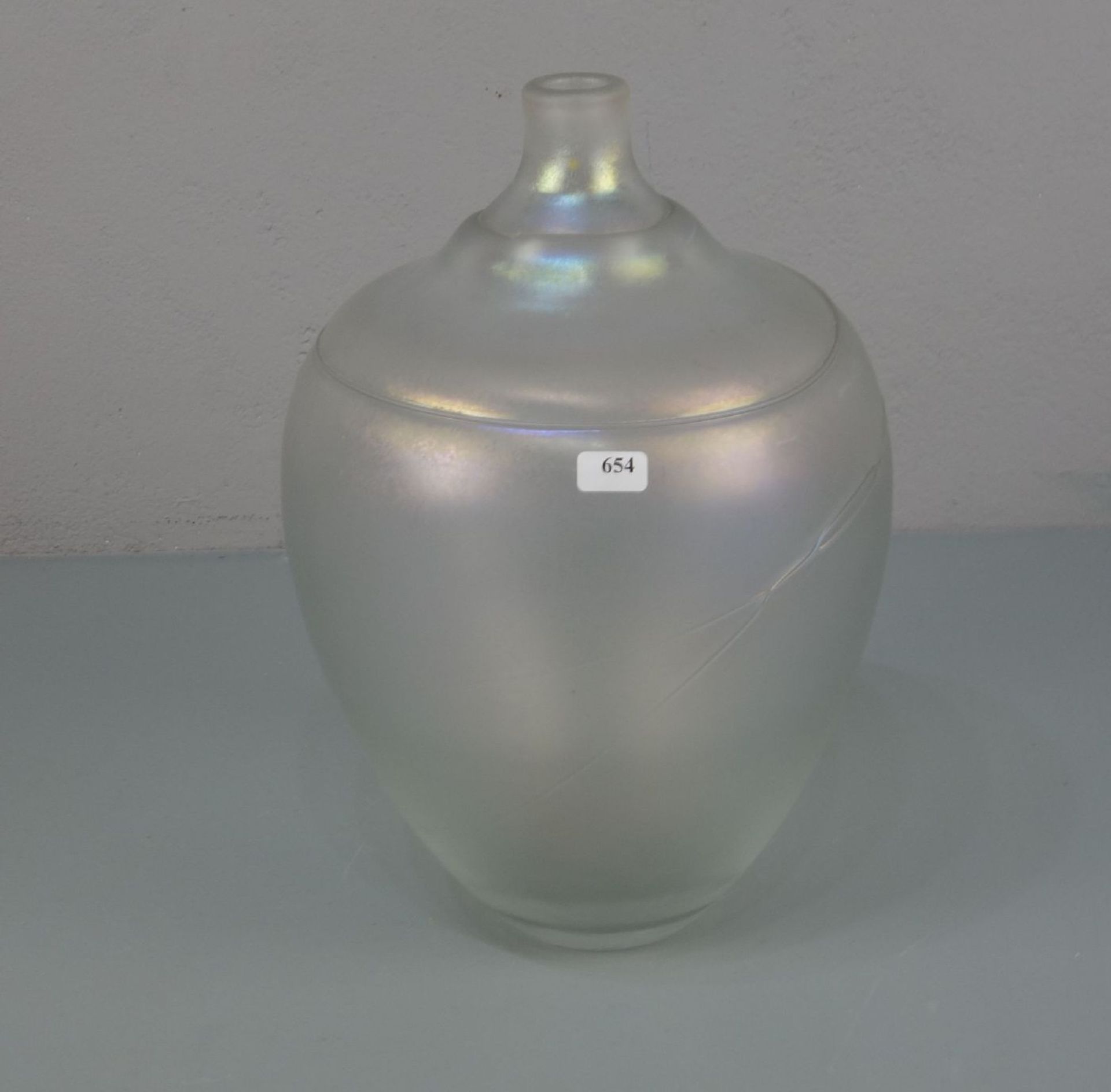 BERTIL VALLIEN- VASE (geb.1938 in Sollentuna; schwedischer Glaskünstler und Designer), für