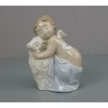 FIGUR: "Engel mit Widder" / porcelain figure "Angel with a ram" Porzellan, Manufaktur Nao, Valencia