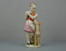 FIGURENGRUPPE: "Mädchen mit Hund" / porcelain figure "girl with a dog", Porzellan, Manufaktur