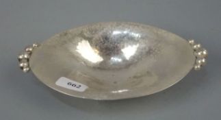 SILBERNE ART DÉCO - SCHALE, 833er Silber (30,5 g), Niederlande, Marke 1814-1953 und Jahresmarke "D"