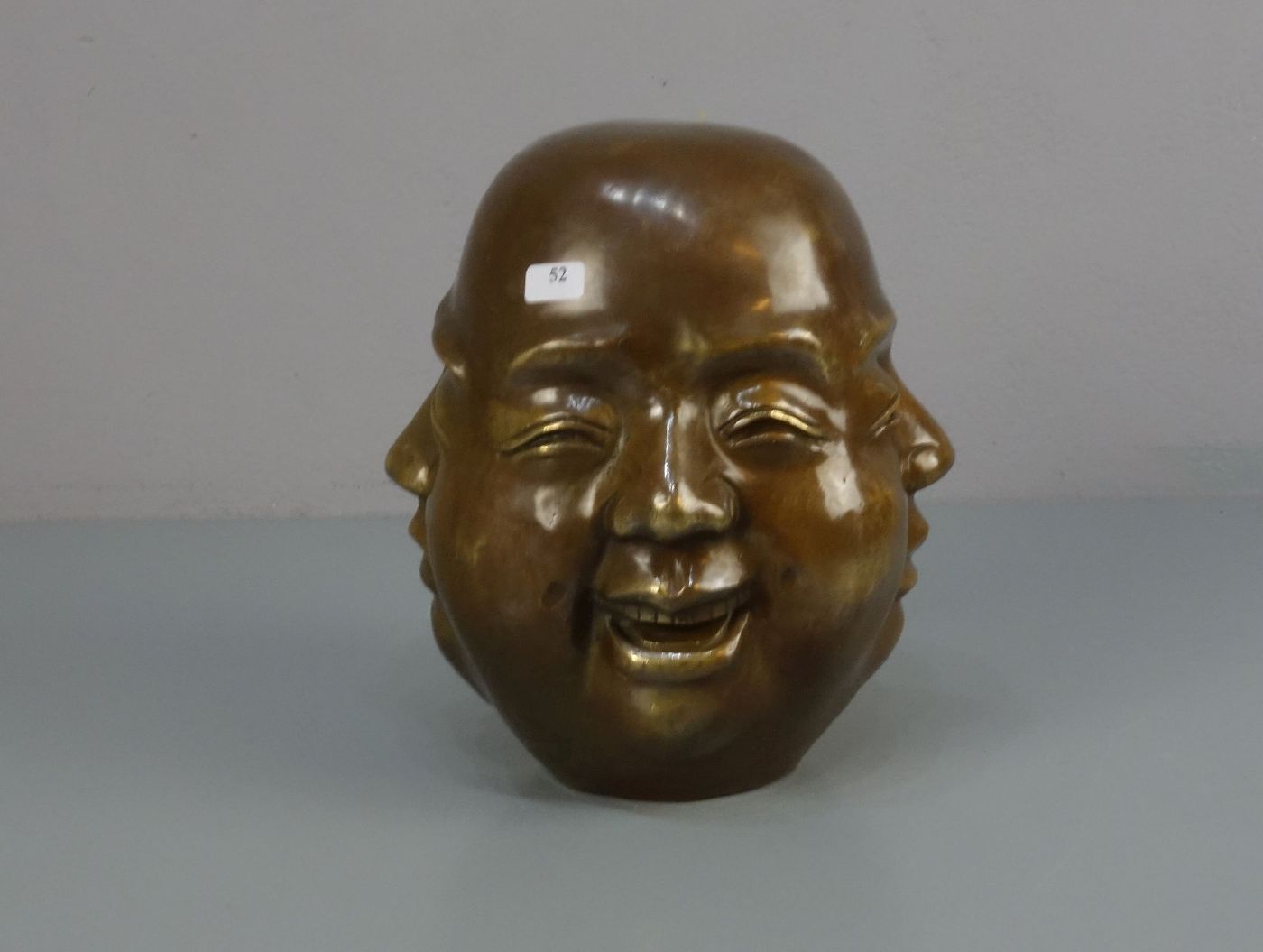 CHINESISCHER BILDHAUER des 20. Jh., Skulptur / sculpture: "Kopf mit vier Gesichtern", Bronze,