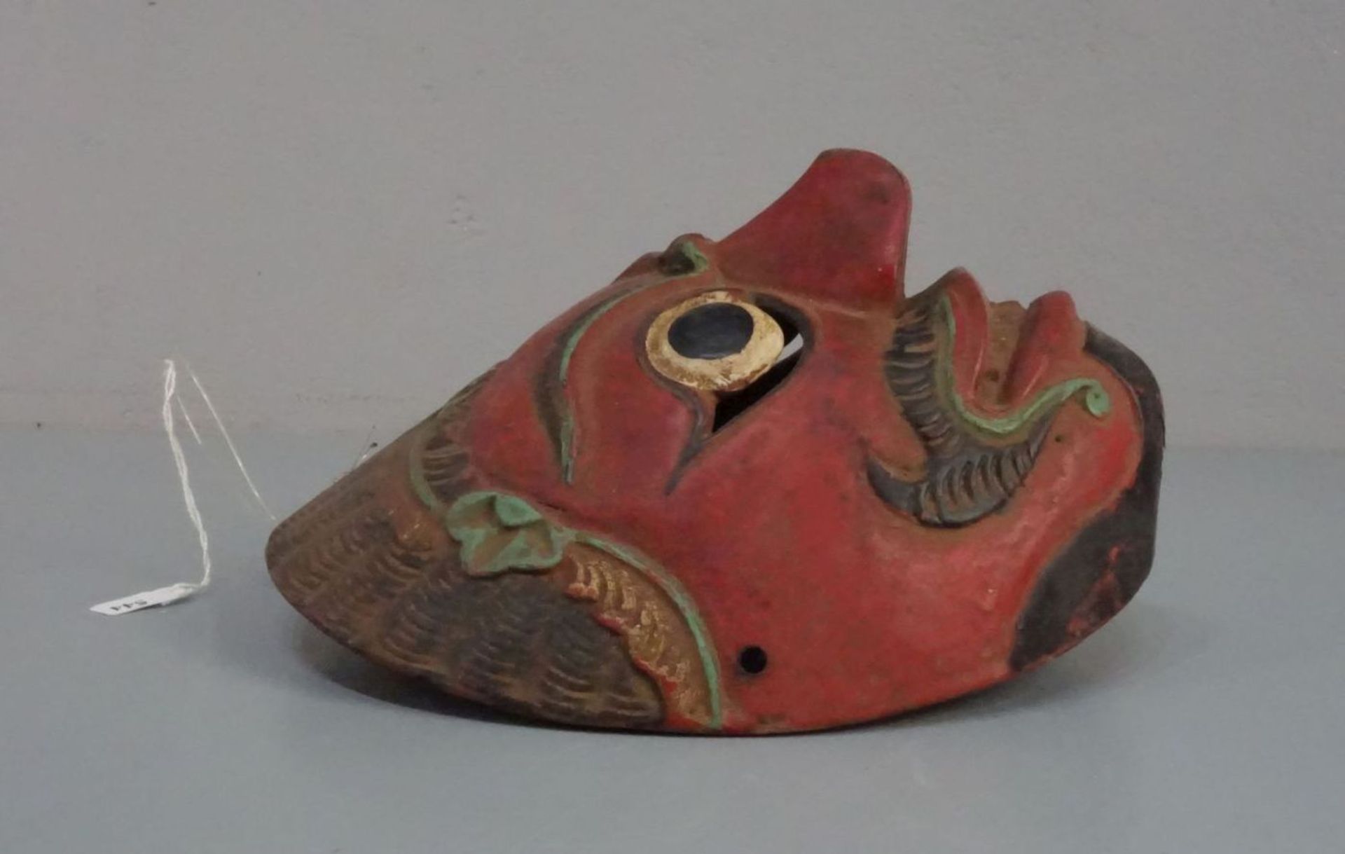 WAYANG TOPENG MASKE / mask, Holz, geschnitzt und farbig gefasst, Java / Indonesien. Aufgewölbte - Bild 2 aus 4