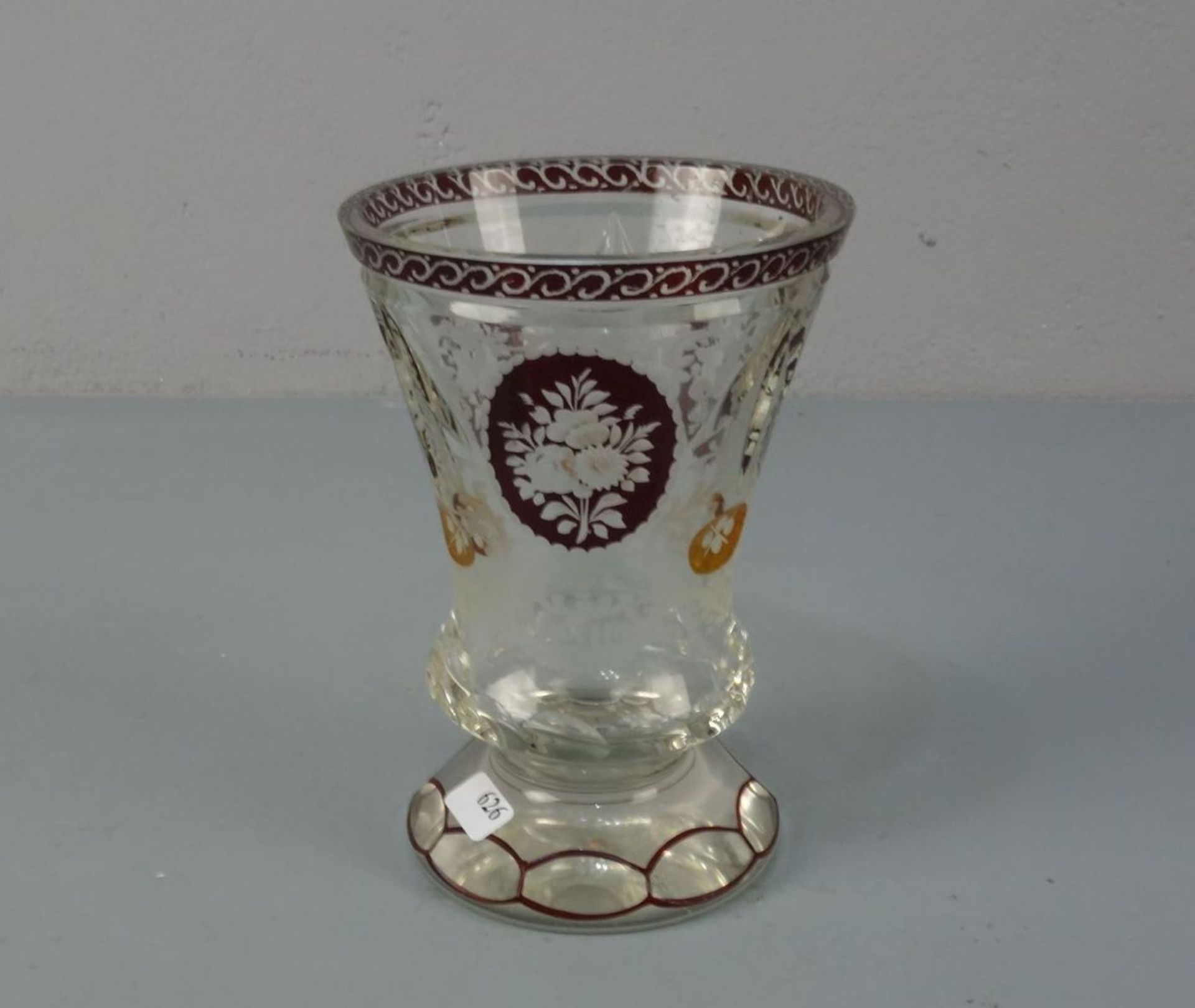 POKALGLAS, ungemarkt, wohl 19./20. Jh. Pokalglas auf rundem Stand. Farbloses Glas, geschliffen und - Bild 2 aus 3