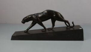 BRONZEFIGUR "SCHLEICHENDER PANTHER"