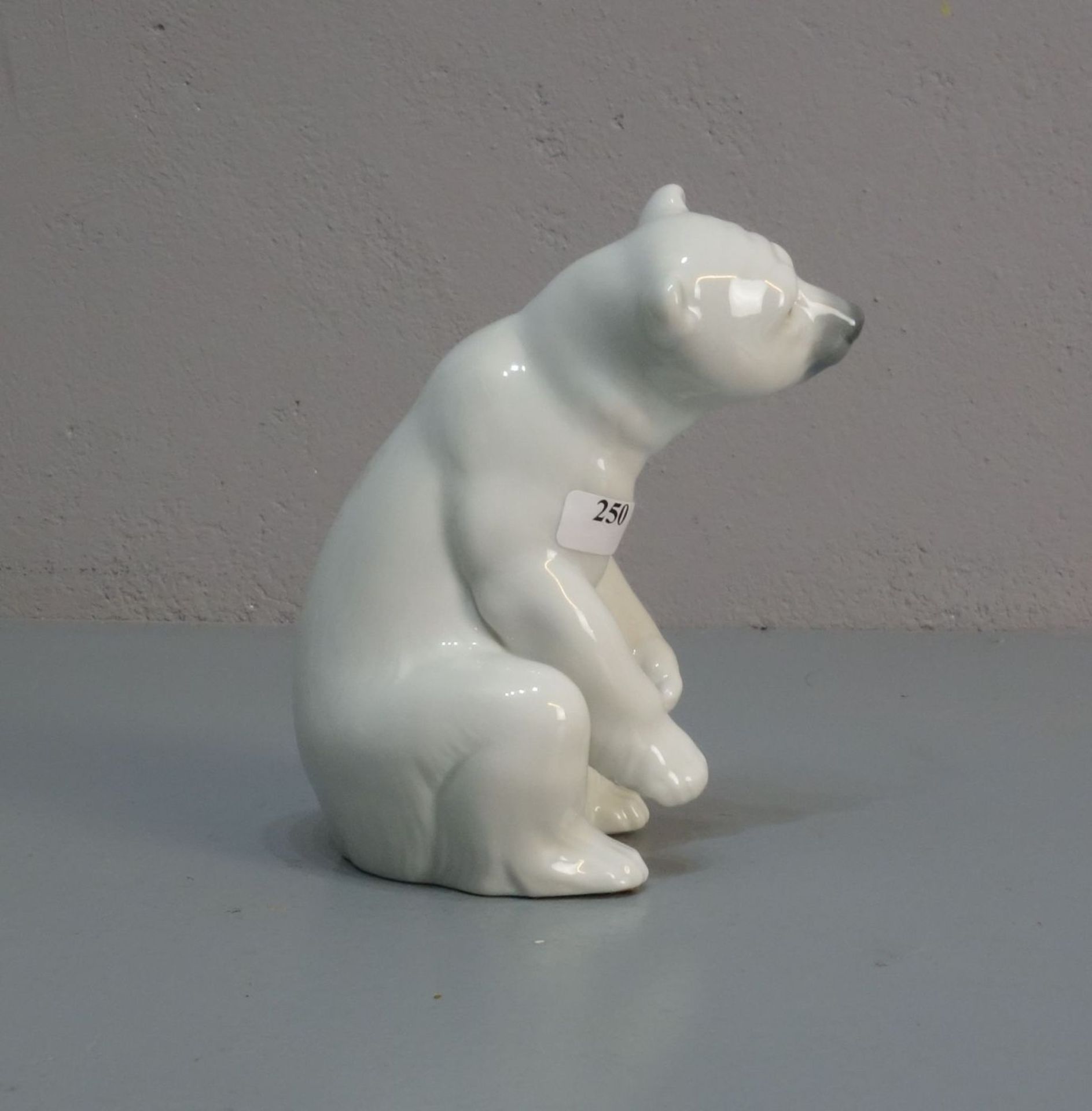 LLADRO - FIGUR: "EISBÄR" - Image 2 of 5