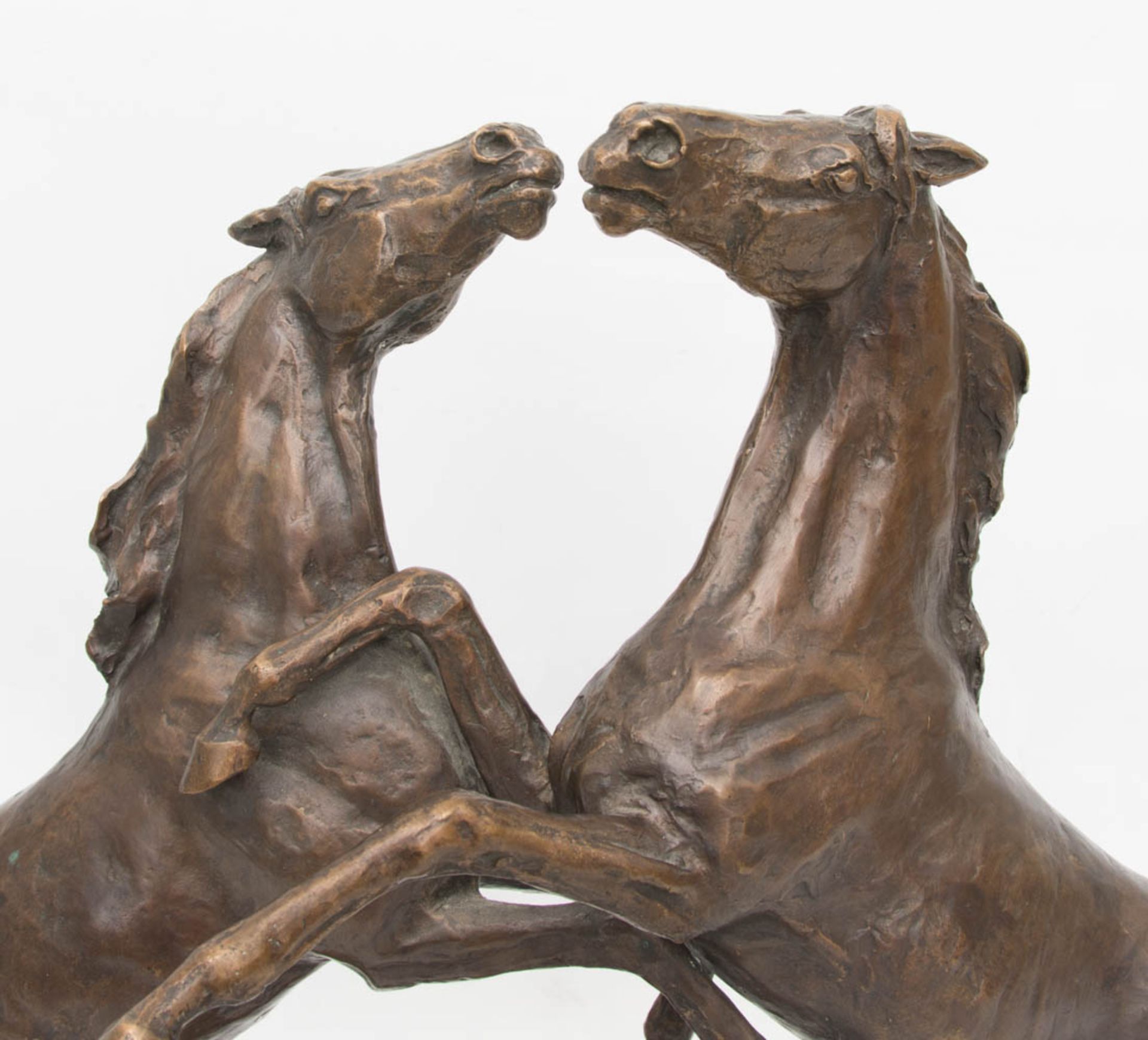 Ingo Koblischek, Bronze, Zwei steigende Pferde. Deutschland 20 Jh. - Bild 4 aus 5