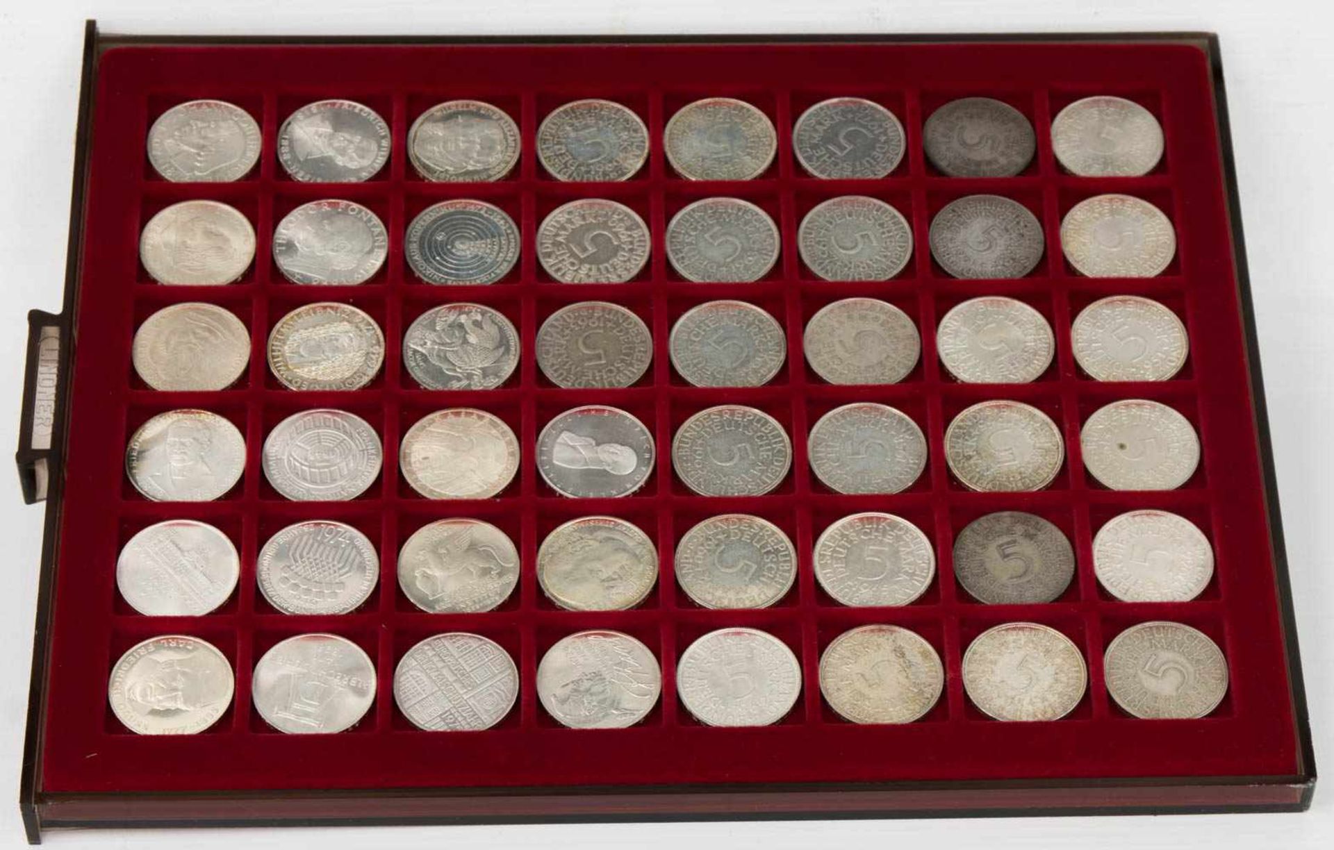 100 x 5,- DM-Münzen in 5 Lindnerkästen, BRD. - Bild 2 aus 6
