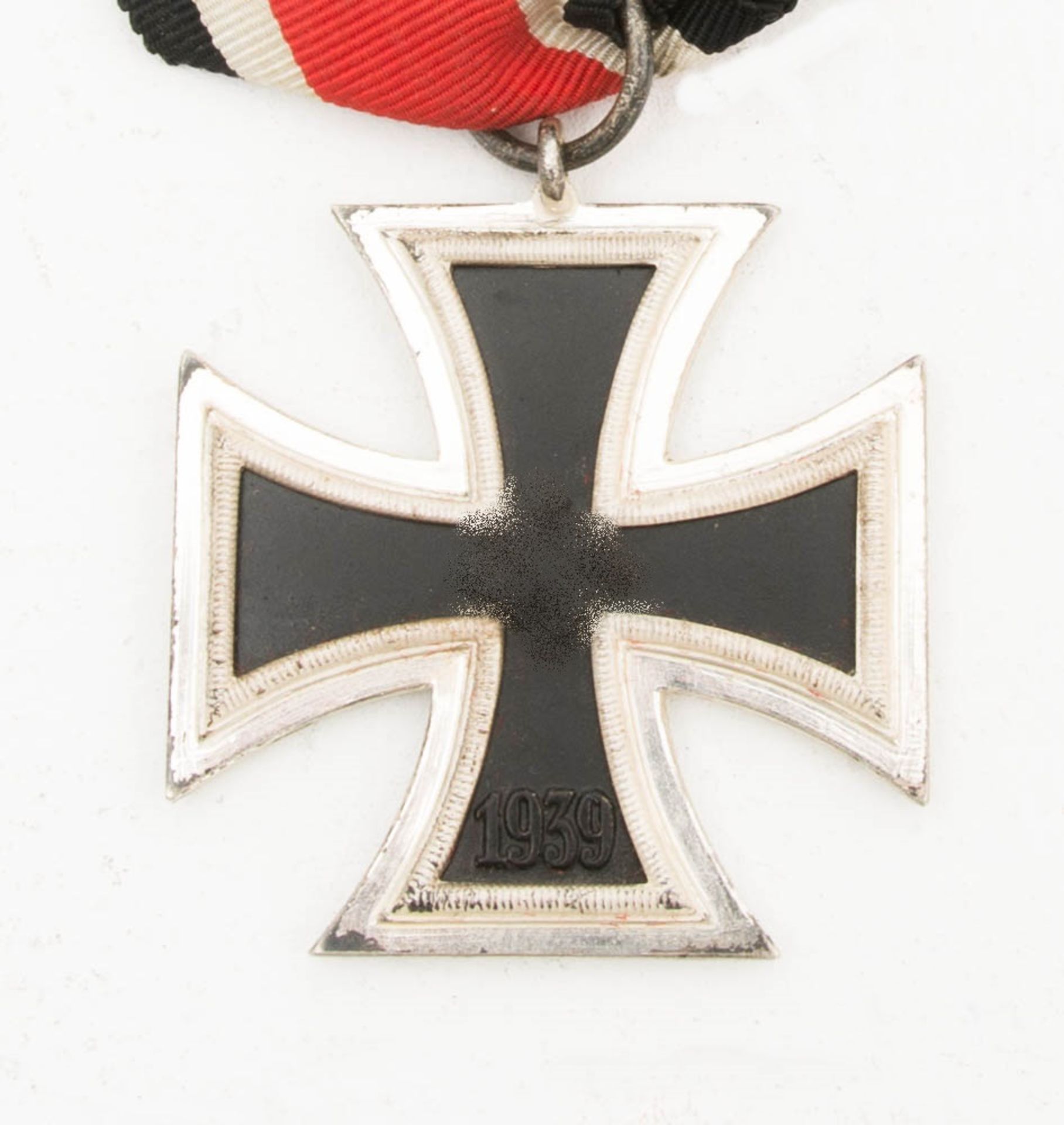 Eisernes Kreuz der II. Klasse mit zwei Verleihungsurkunden.Stärkerer Abrieb am EK. - Image 5 of 5