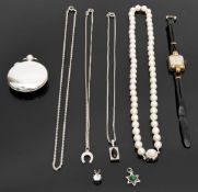 Schmuckkonvolut, Perlen, Ketten und Uhr.Damenuhr Mechanisch, Funktionsfähig. Silbermedaillon 800er