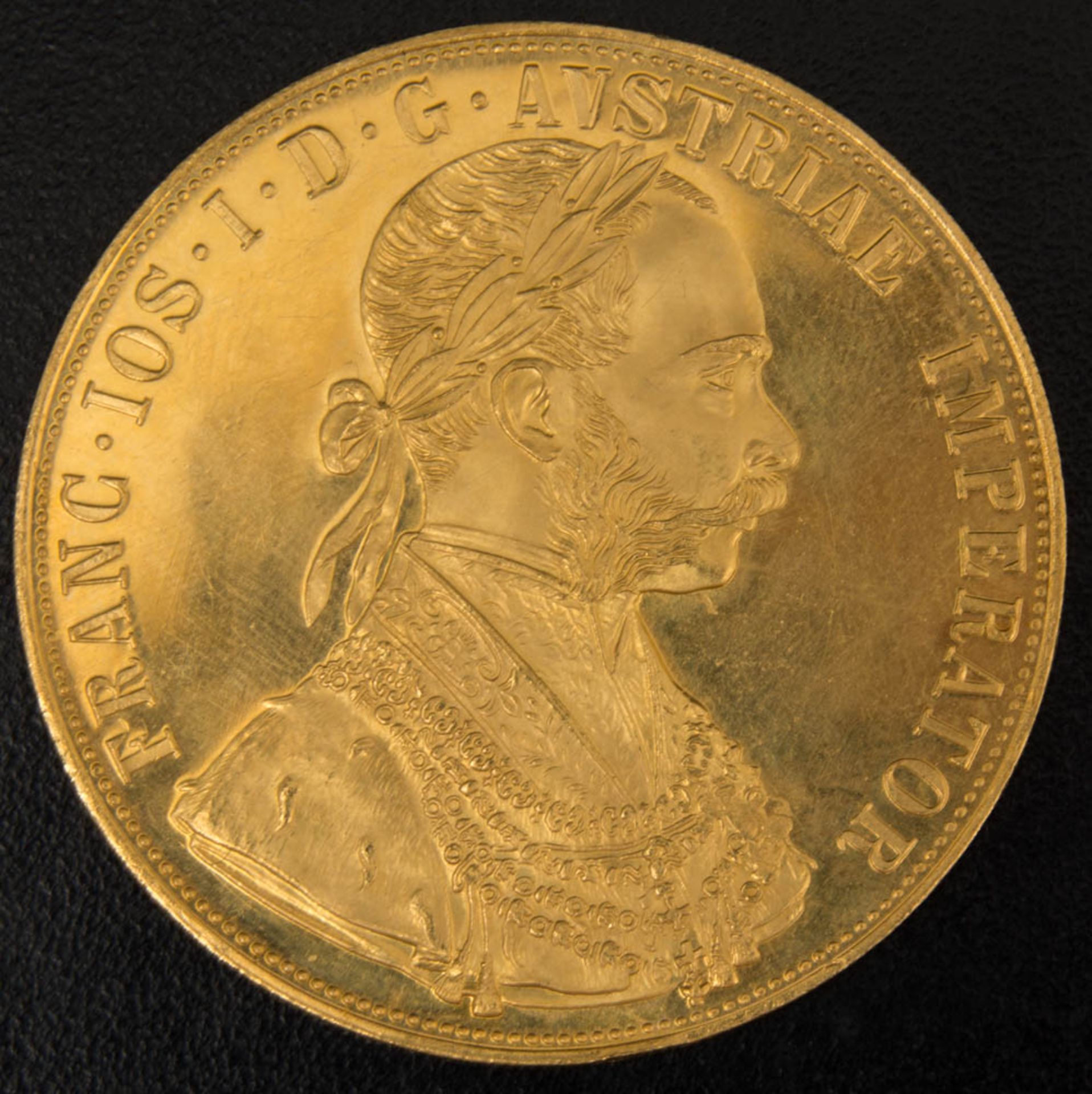 Franz Josef Dukat Vierfach.Durchmesser: 39,5 mm.Legierung: Gold 986.Gewicht: 13,769 g. - Image 2 of 2