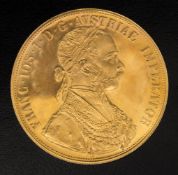 Franz Josef Dukat Vierfach.Durchmesser: 39,5 mm.Legierung: Gold 986.Gewicht: 13,769 g.