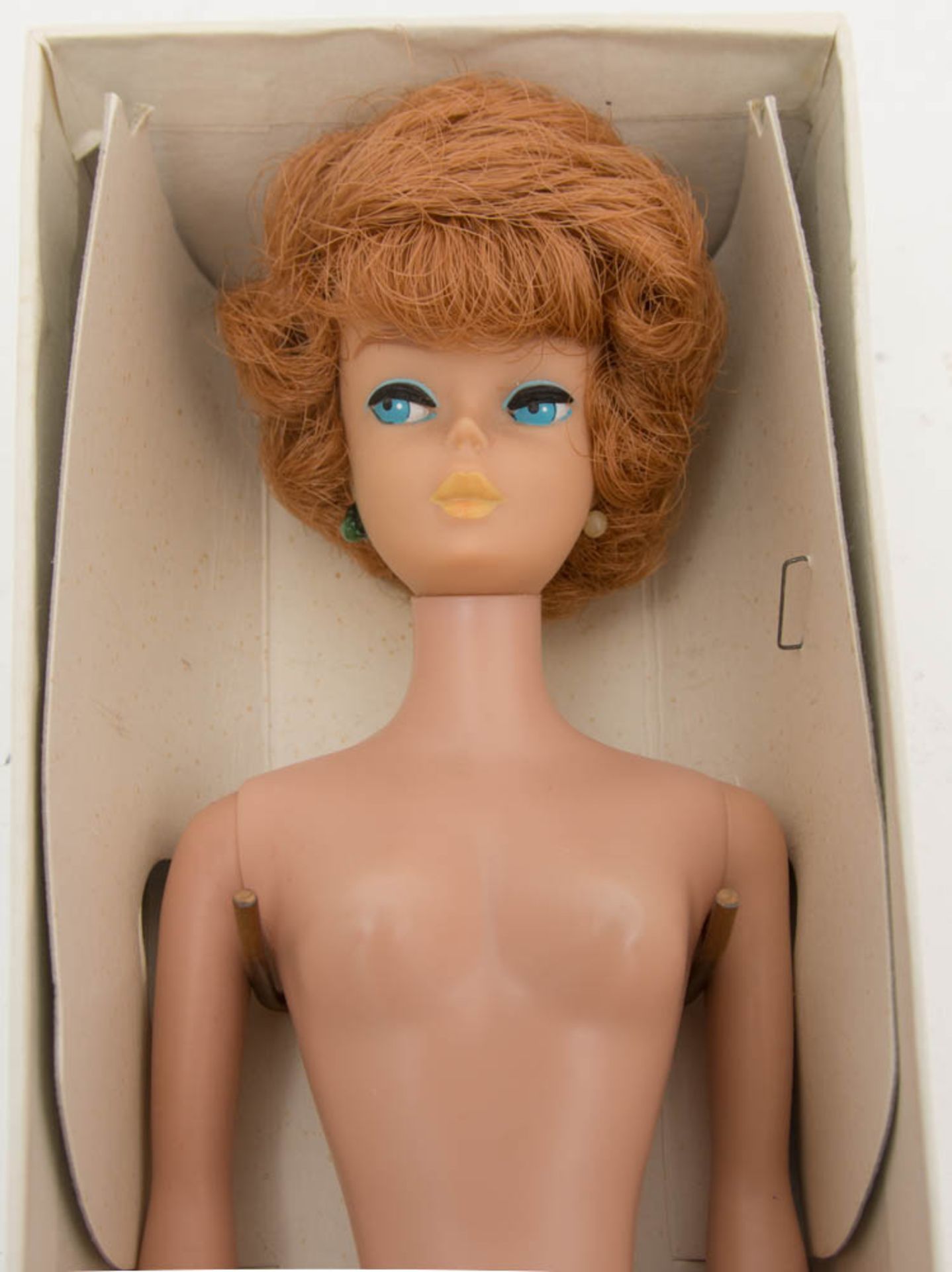 Barbie, by Mattel 1962.Antike Barbiepuppe in Originalkarton. - Bild 5 aus 7