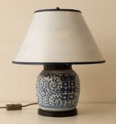 Chinesische Porzellan Lampe.