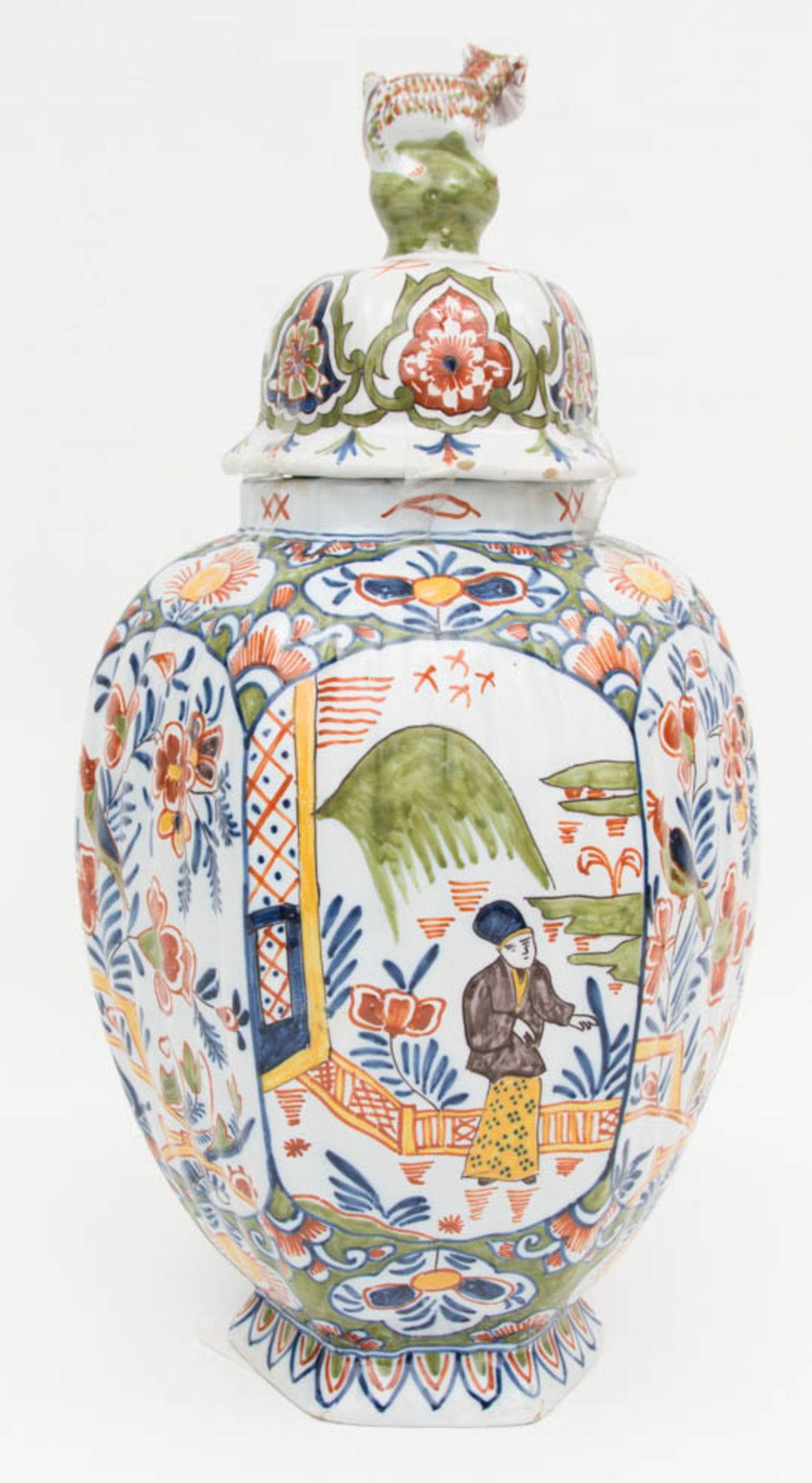 Zwei Delfter Vasen, bunt staffiert, um 1650. - Image 2 of 4