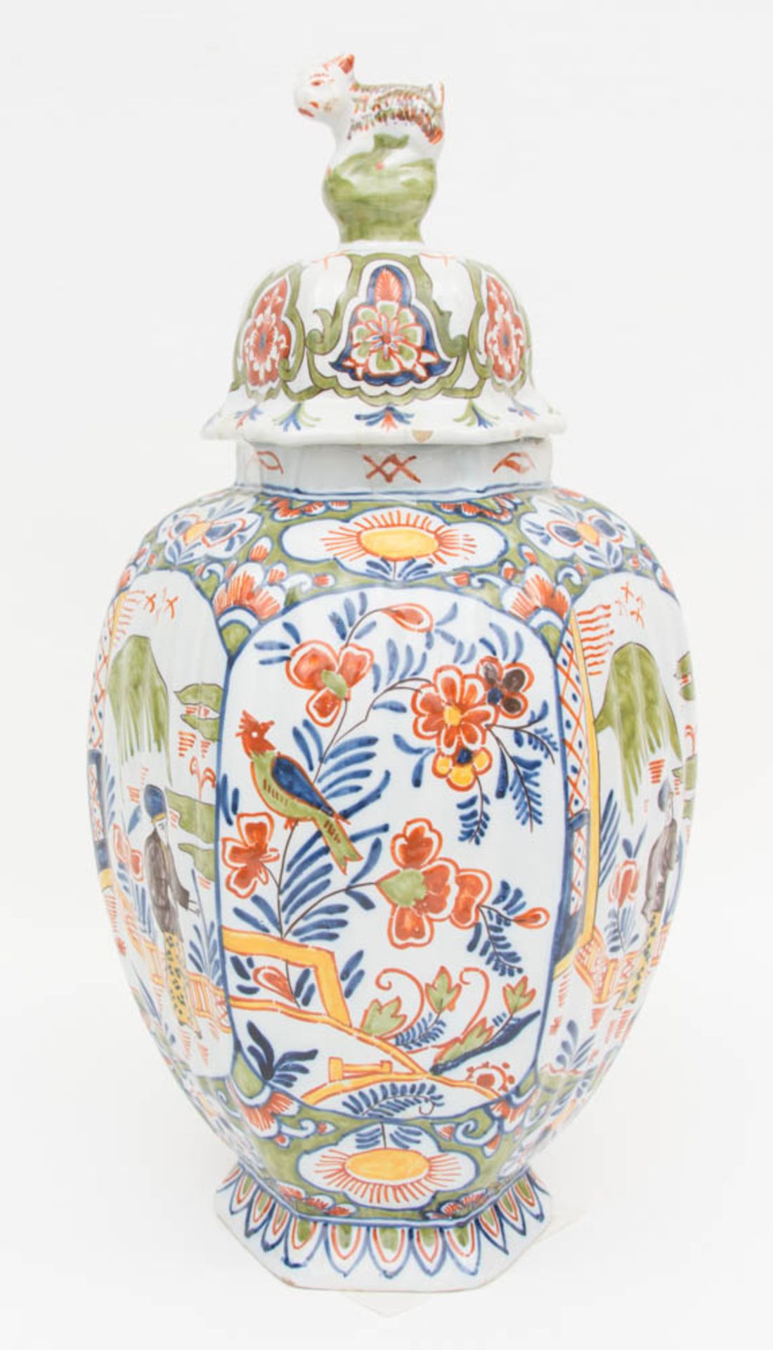 Zwei Delfter Vasen, bunt staffiert, um 1650. - Image 3 of 4