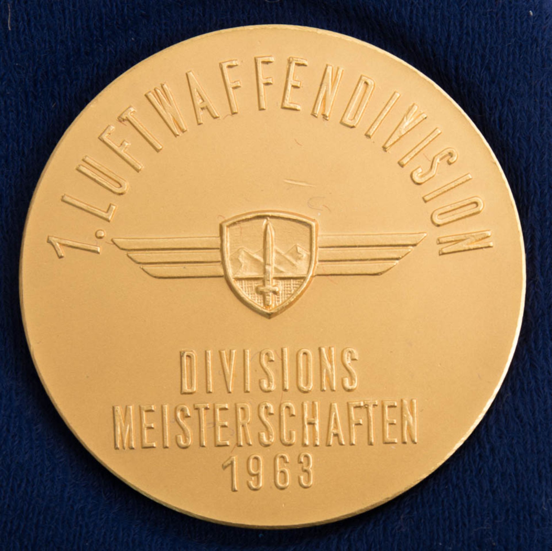 1. Luftwaffendivision Medaillen. - Bild 3 aus 6