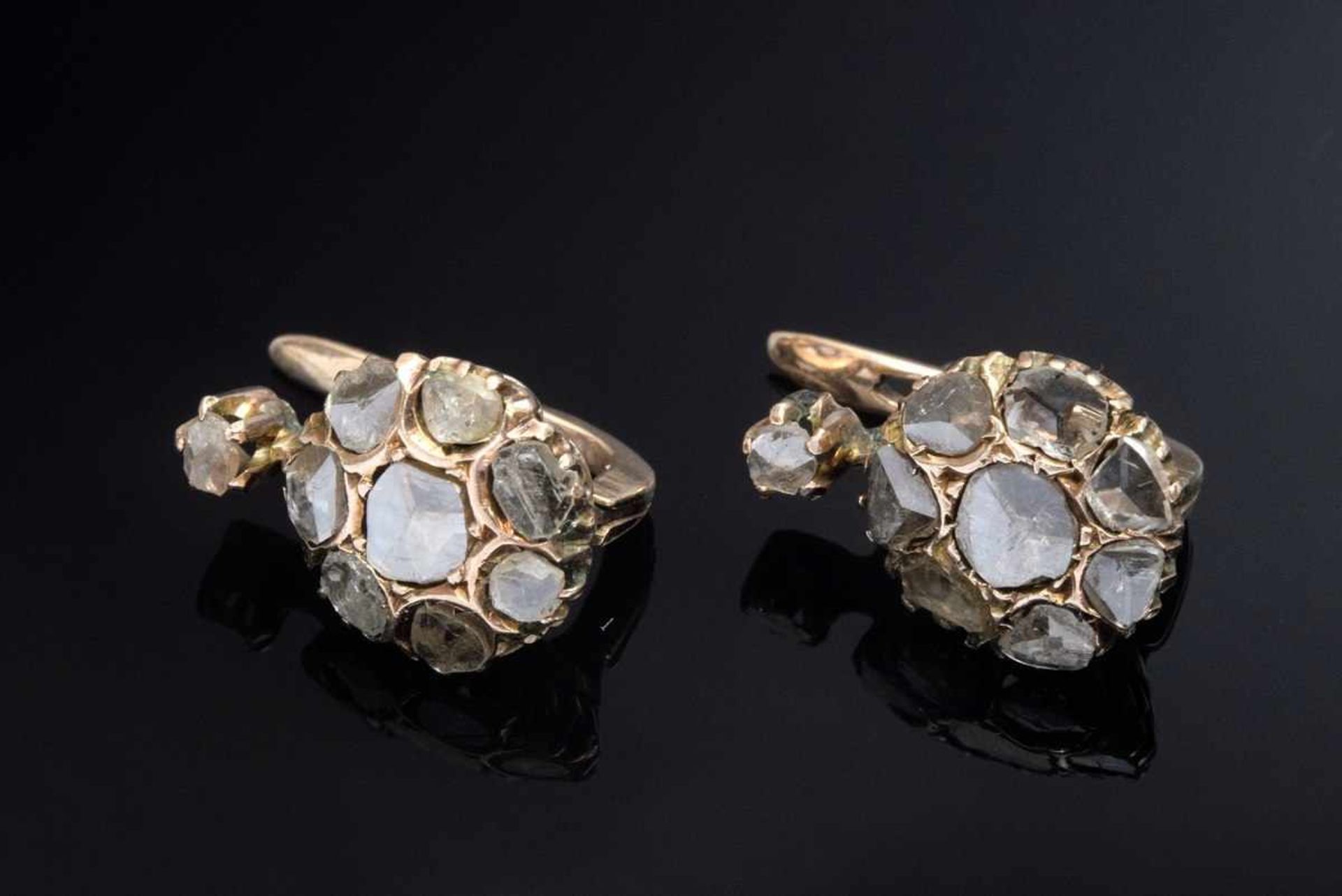 pair RG 585 earrings with diamond roses (add. 0.50ct/P/C), 3,2g, l. 1,6cm - Bild 2 aus 2