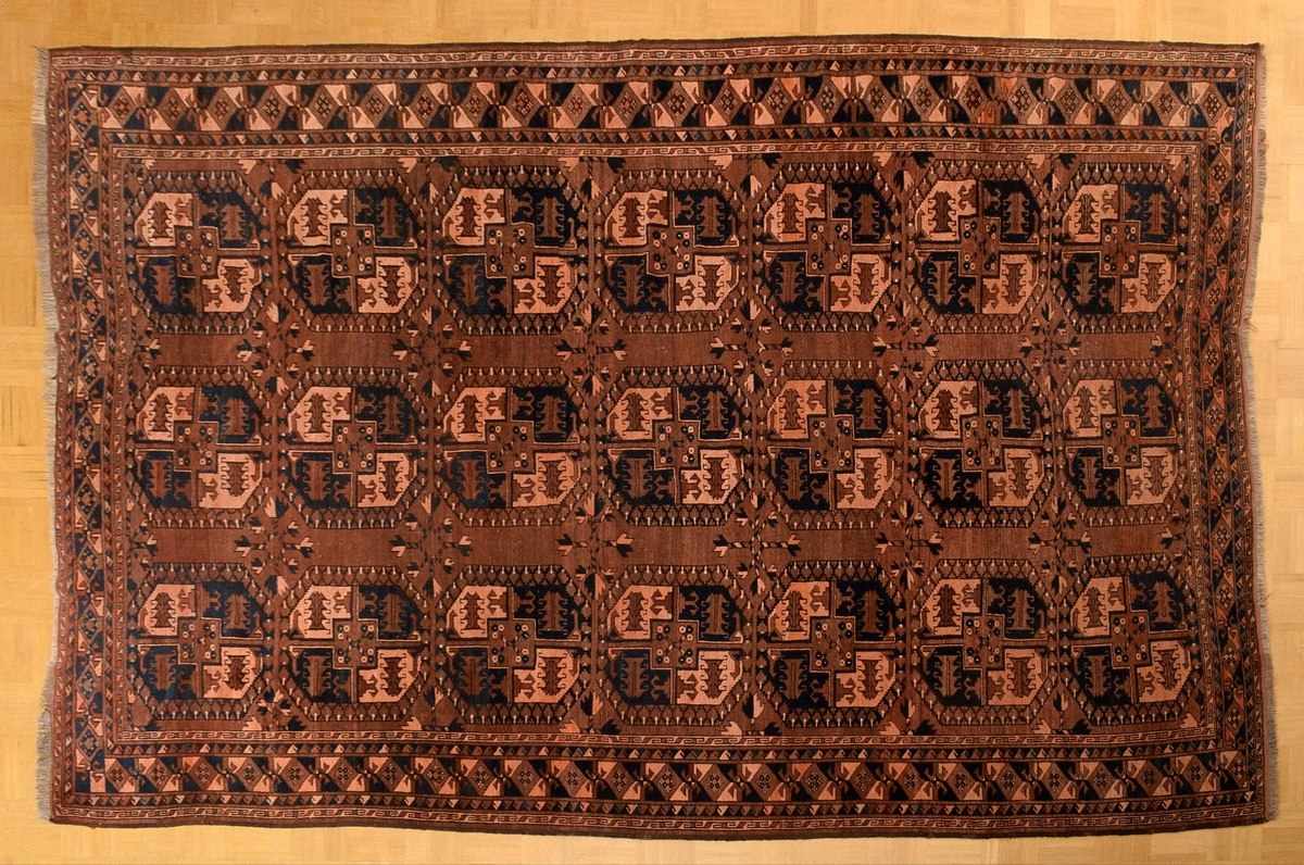 Ersari carpet, wool with aniline colours, around 1930, 326x214cm