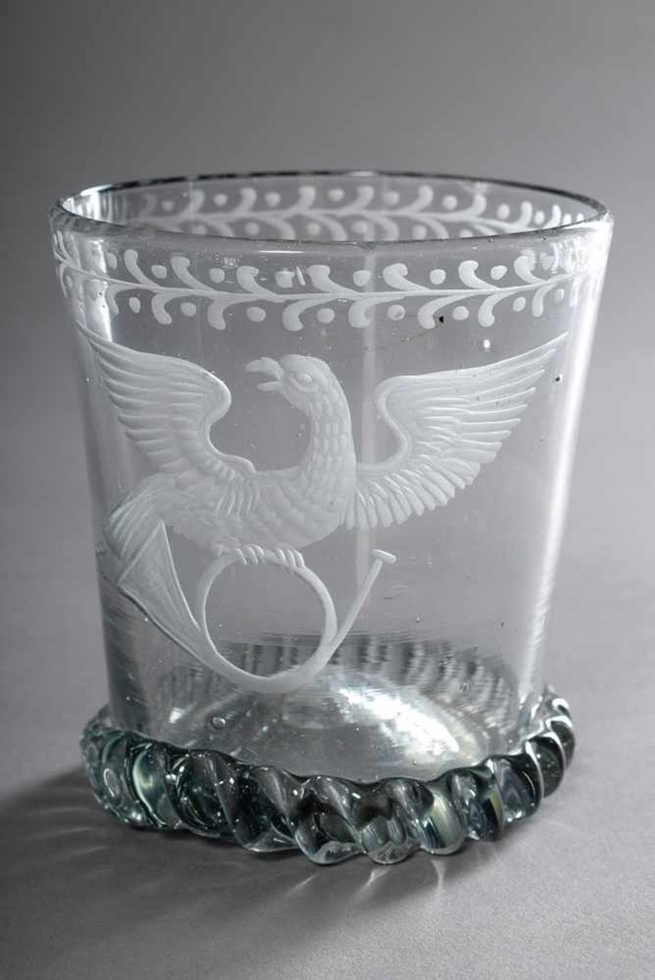 Antique beaker with cut "Adler auf Posthorn" and applied foot ring, h. 9,5cm