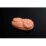 Oval floral carved angel skin coral, 2,8g, 13x23mm