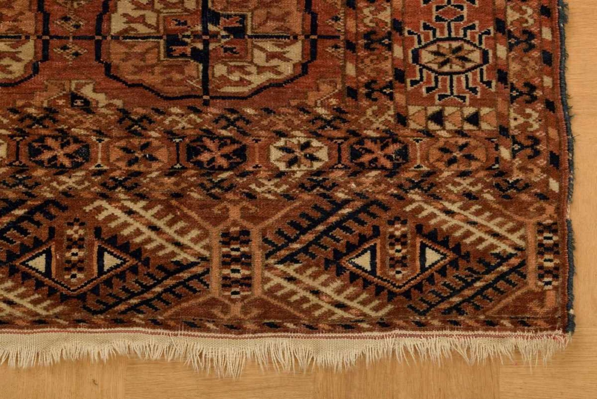 Tekke hearth carpet, early 20th century, 130x112cm, faded - Bild 3 aus 6