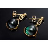 Pair of GG 585 earrings with green tourmaline drops, 5,9g, l. 2,9cm