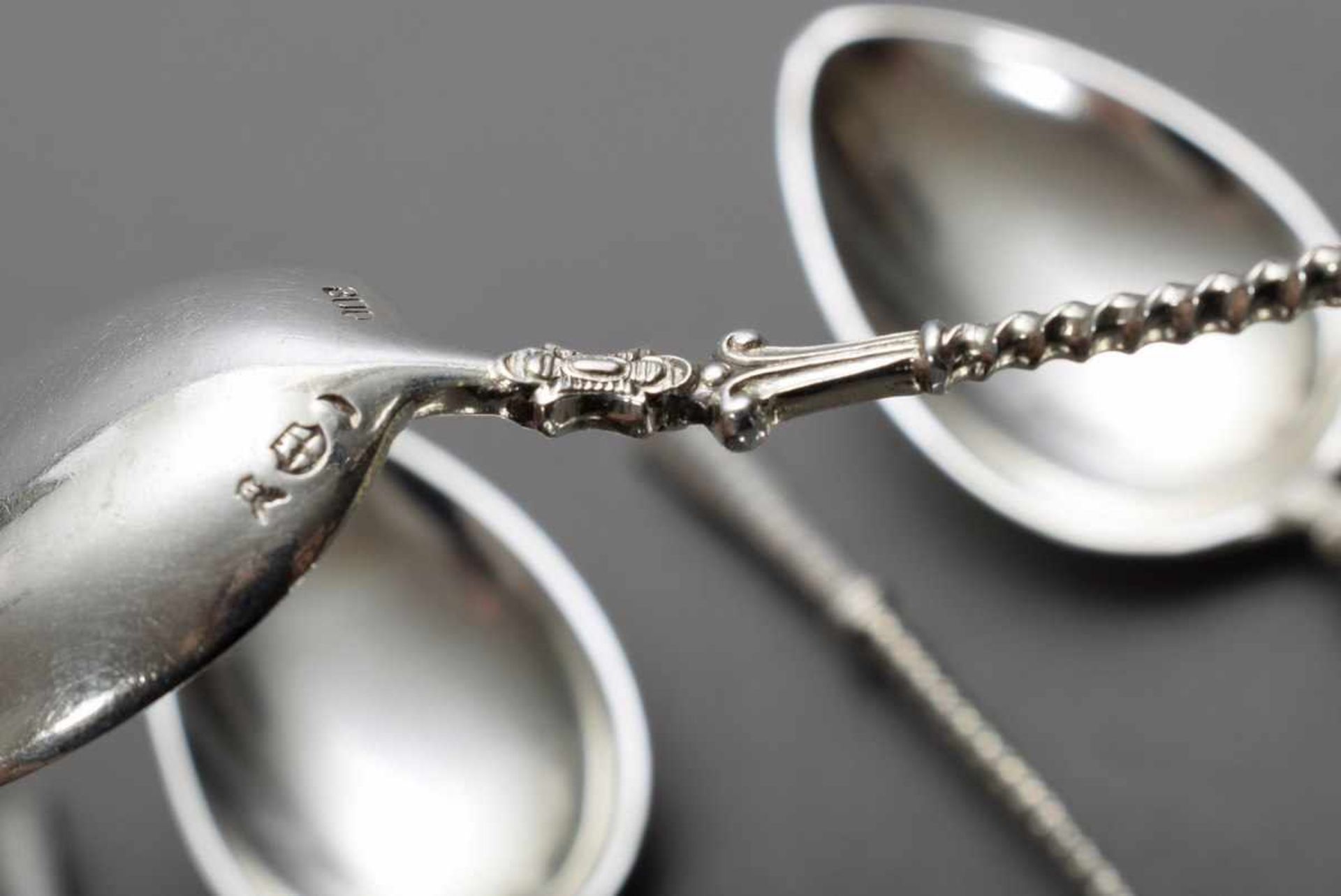 5 mocca spoons with "hoof" motive, silver 800, 47g, l. 11cm, partly bent - Bild 2 aus 2