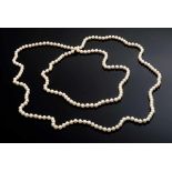 Endless cultured pearl necklace of fine quality, 165,8g, Ø 8,1-8,2mm, l. 199cm<