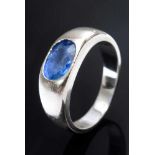 WG 750 band ring with sapphire, 8,1g, size 56,6, rubbed stone