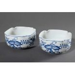 Pair of rectangular Meissen bowls "onion pattern", 20th century, 11x11cm