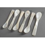 6 Mother of pearl egg spoons, l. 12cm