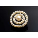 Round WG 750 needle with cultured pearls, 8,6g, needle Ø 2,5cm<