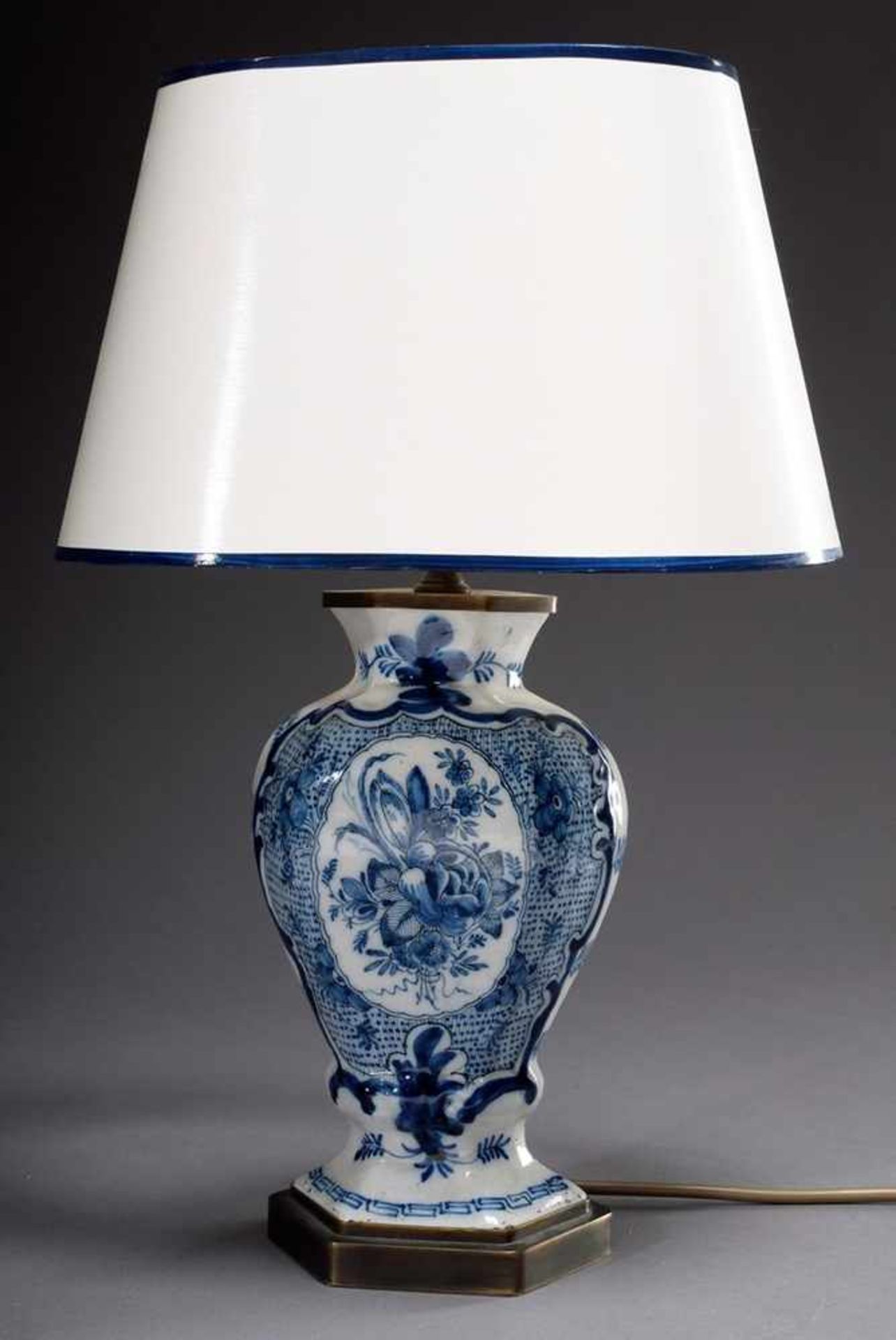 Delft vase "Bouquet" in blue painting mounted as lamp, Het porceleyne claeuw, h. 25/44cm, defect