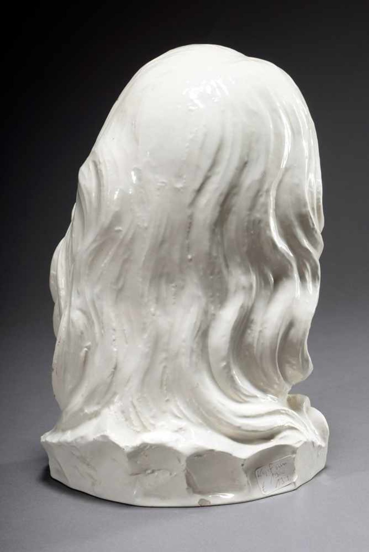 Unknown artist around 1910/20 "Female head", white glazed stoneware, h. 27cm, chip at the stand - Bild 4 aus 5
