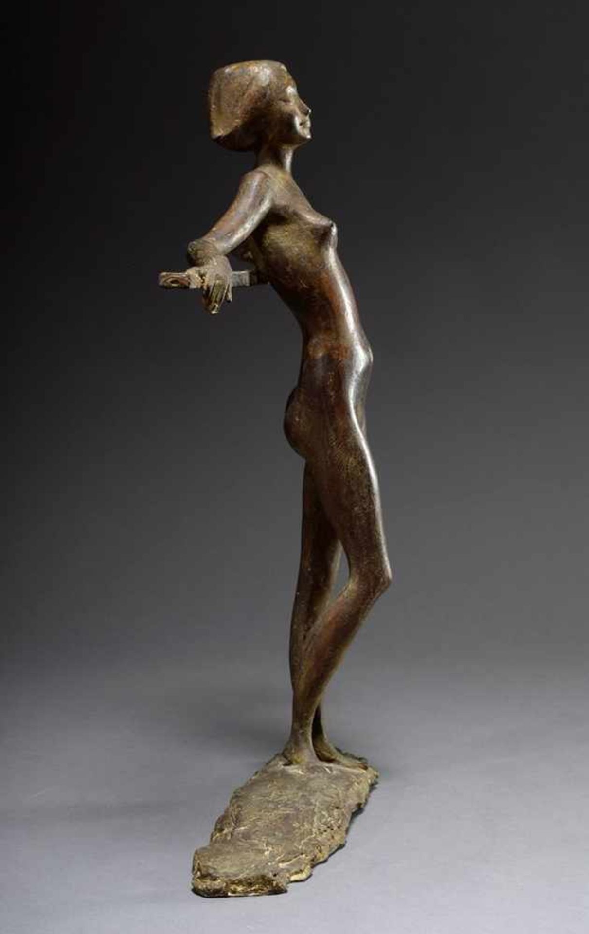 Pasch, Clemens (1910-1985) bronze "Girl at the bar" 1970, at the plinth signed, h. 53cm, WVZ - Bild 3 aus 8