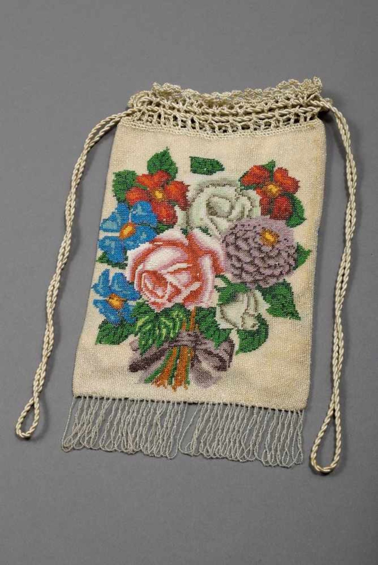 Beige Biedermeier pearl bag with floral decoration "flower bouquet", 26x15,5cm, small defects, - Image 2 of 4