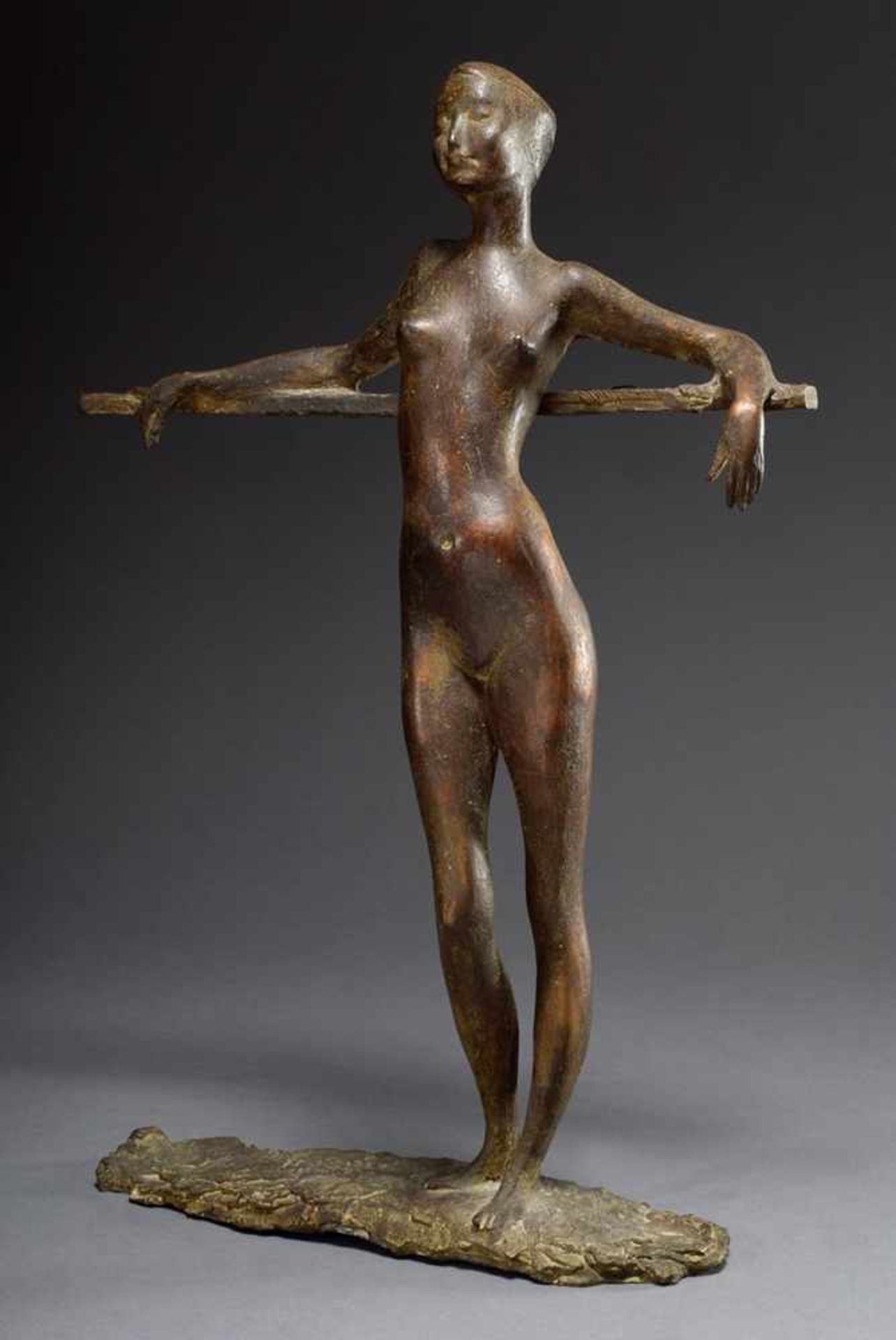 Pasch, Clemens (1910-1985) bronze "Girl at the bar" 1970, at the plinth signed, h. 53cm, WVZ