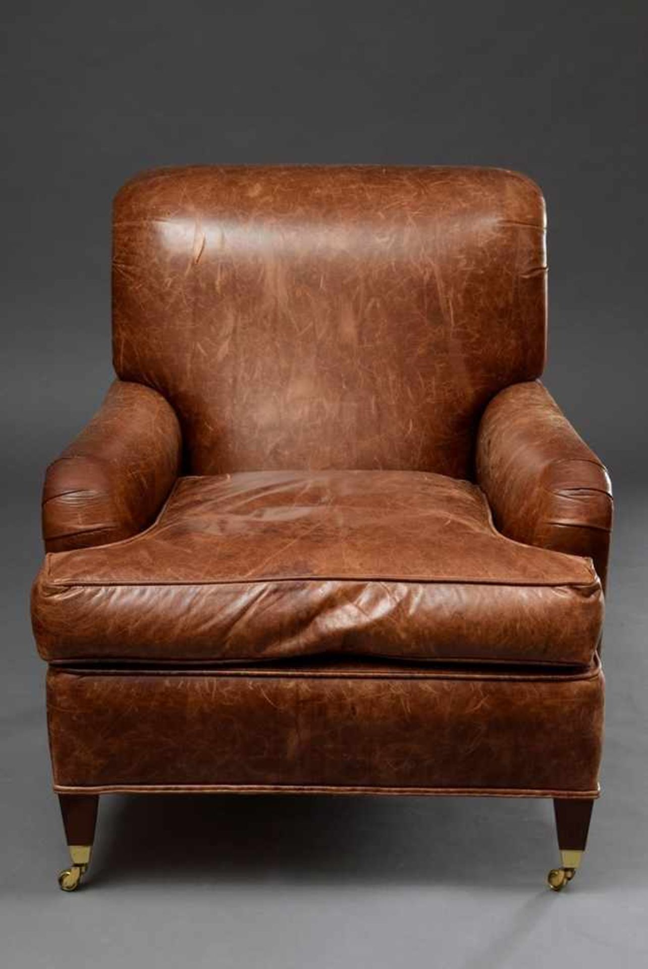 Brown leather armchair with volute handles in art deco style, h. 49/85cm, acquired by Hans Otto - Image 2 of 4