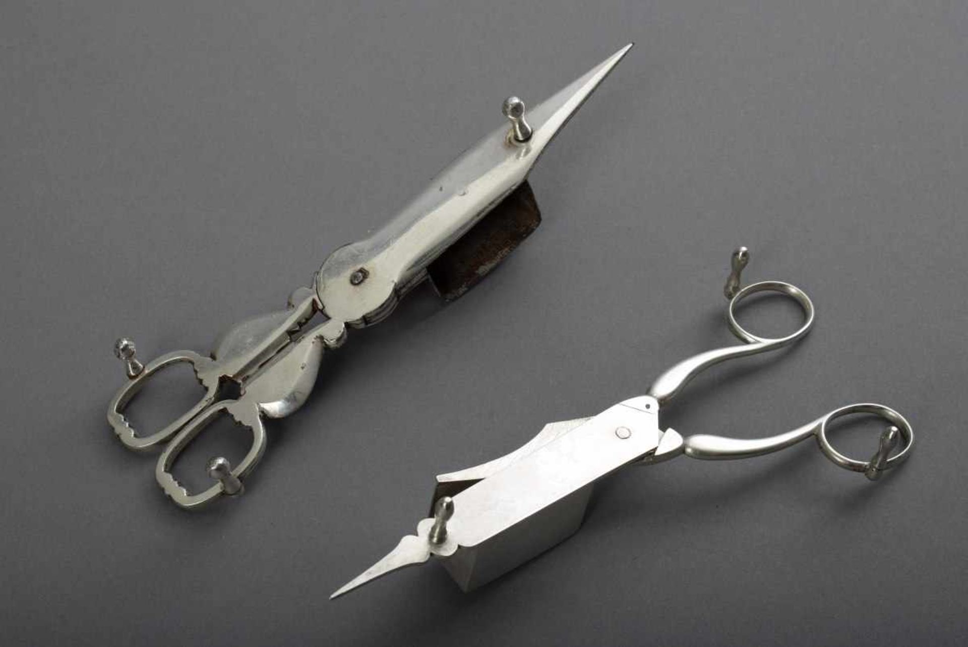 2 Various wick scissors, plain and with biedermeier-style relief decoration, silver/silver plated, - Bild 5 aus 7