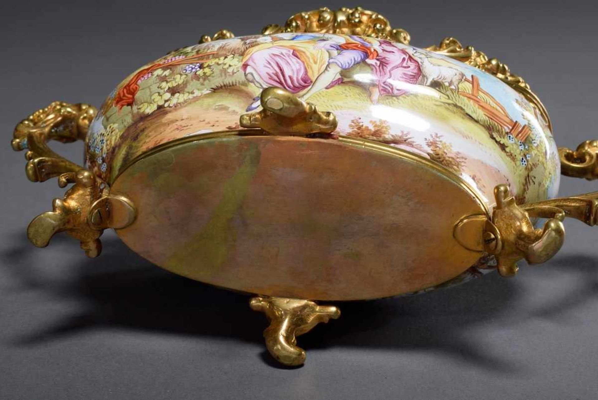 Small metal jardiniere with polychrome enamel painting "Shepherd scene in landscape" and gilded - Bild 6 aus 7