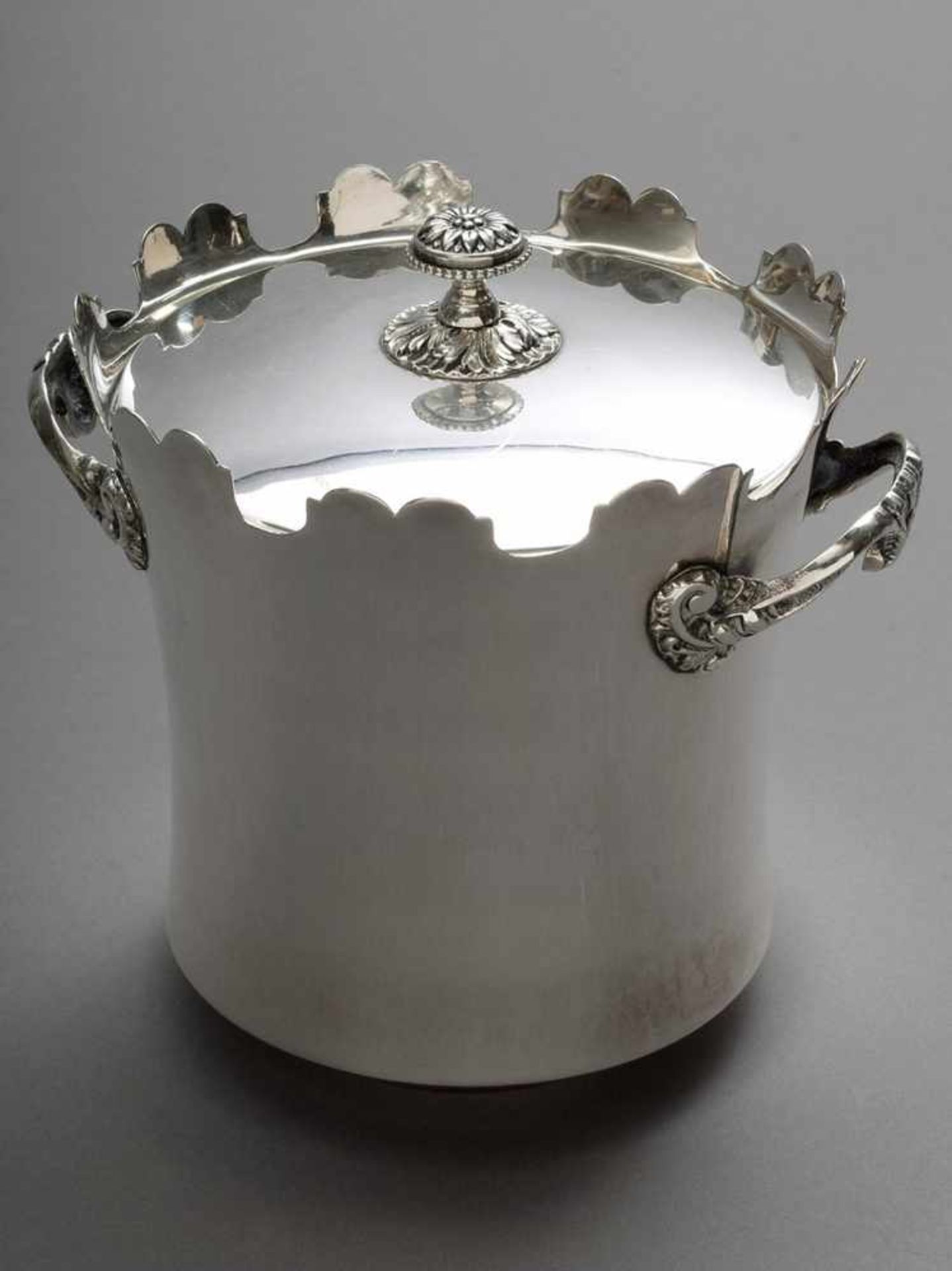 Silver plated ice bucket with side handles, Thermid Paris, h. 18,5cm, Ø 14,5cm, traces of